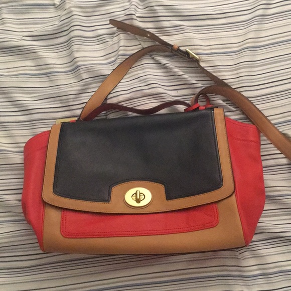 Coach Handbags - Coach shoulder bag